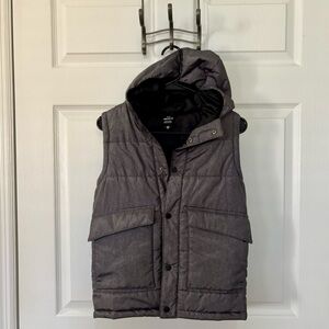 Boys Under Armour Gray Hooded Vest
